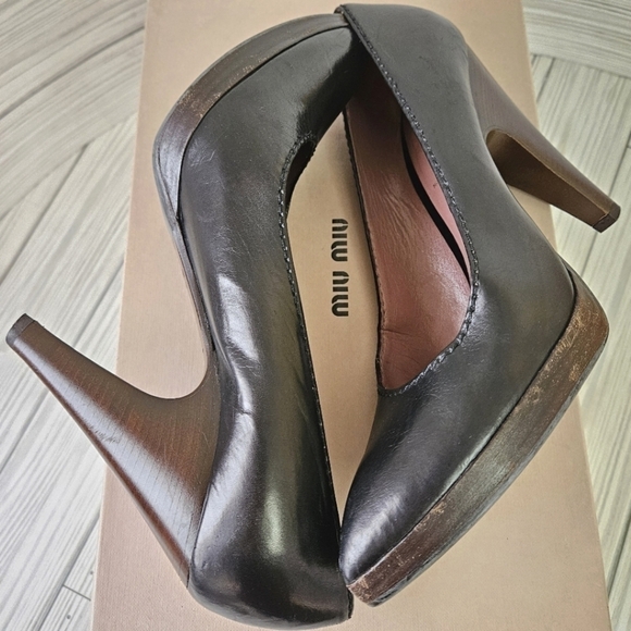 Miu Miu Soft Lux Leather Pointed Toe Heels in Nero Black EU Sz 38 1/2 US Sz 8 - Picture 10 of 13